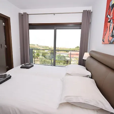 Вилла Modern With Private Pool Just 400m From The Sea Лориньян